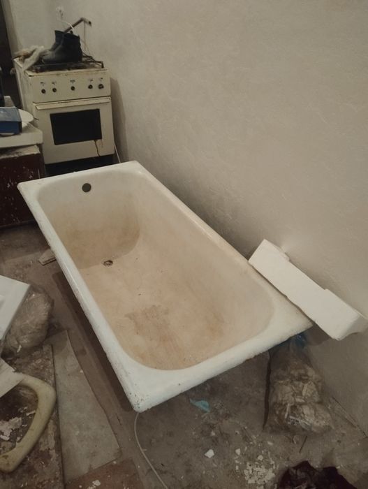 Vanna sotiladi xolati oʻrtacha yaxshi ishlaydi butun narxi 600ming