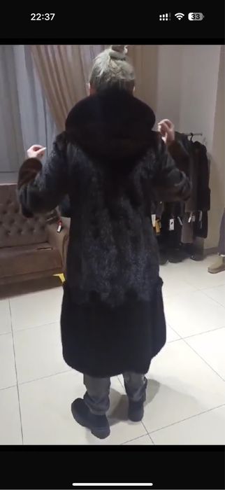Продам норковую шубу