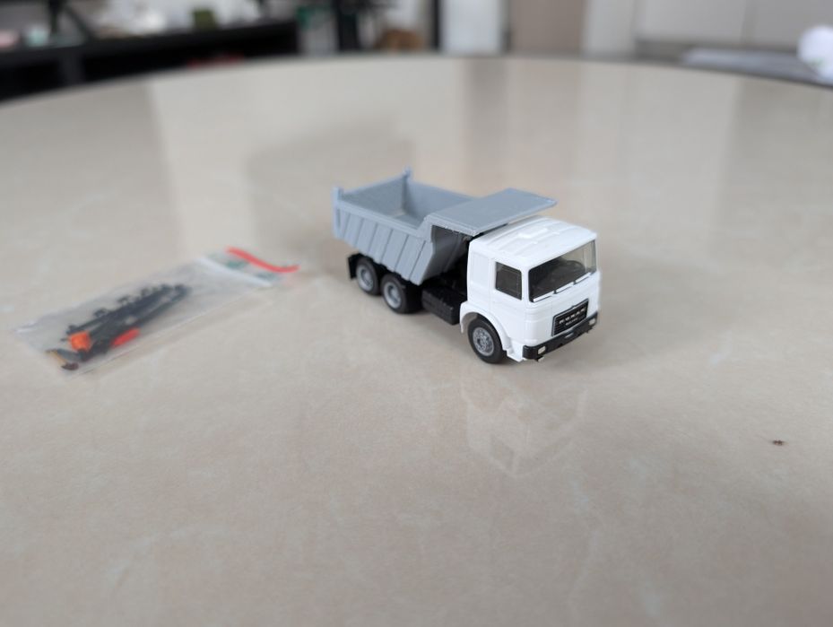 Macheta basculanta Roman Diesel Irak