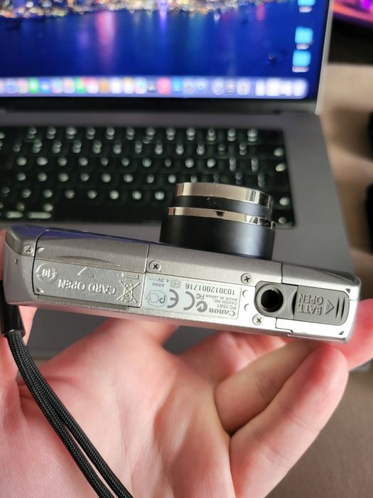 Canon Ixus 1000 HS отличен