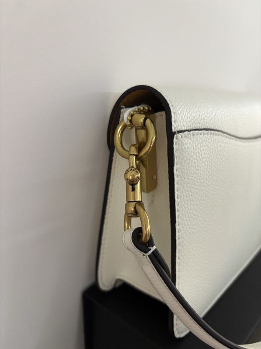 Чанта COACH бял цвят