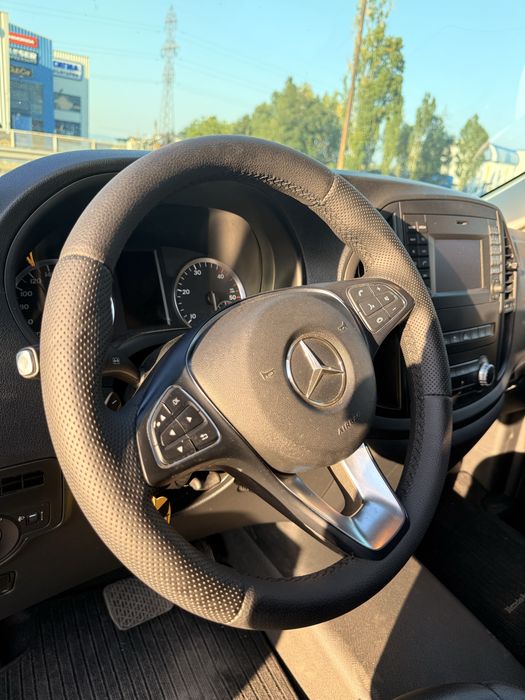 Оригинален AMG мултифункционален волан Mercedes Vito W447 / V-Class / Sprinter – естествена кожа, пера, еърбег