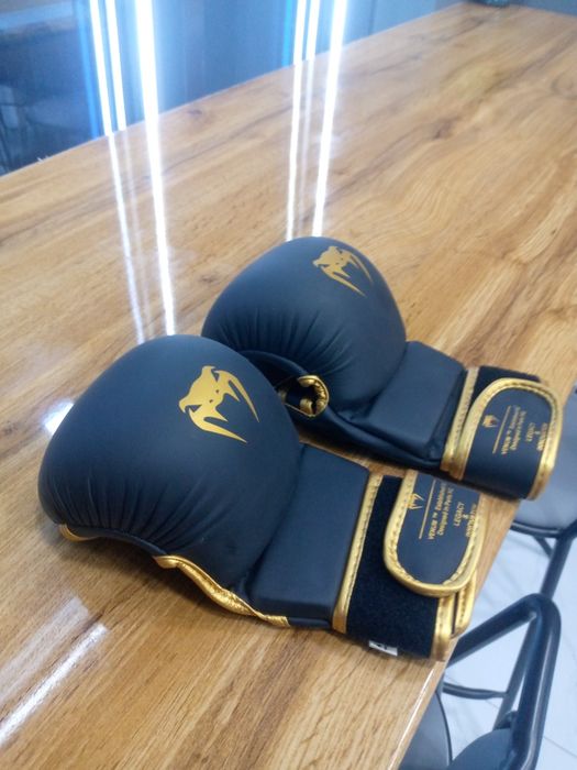 Перчатка бокс мма