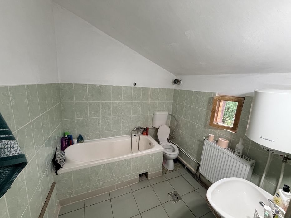 Casa  cu teren 2500 MP com. Babana