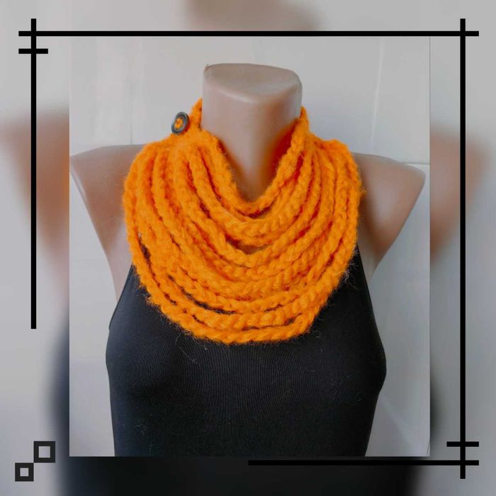 Плетен шал-огърлица