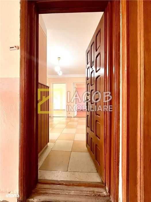 Apartament 2 camere decomandate, etaj 3, zona Energiei, str. Banatului