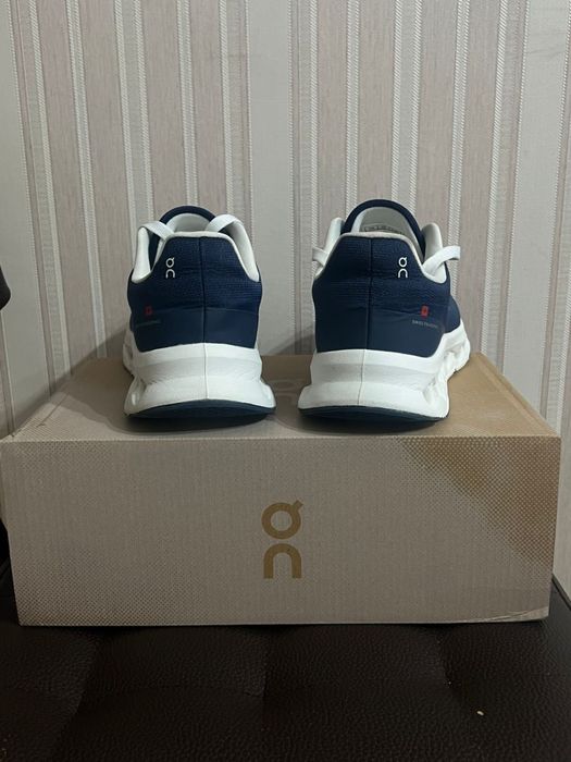 Кроссовки On cloud(OC)