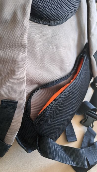 Ученическа раница Kirkens Bymisjon и Малка раничка Lol на Busquets