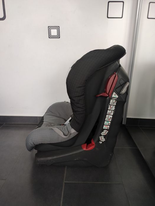 Scaun auto Britax Romer King pentru copii intre 9 și 18 kg