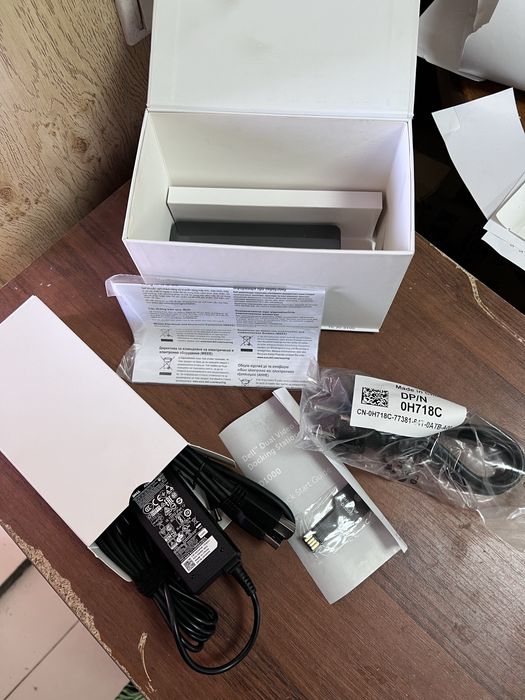 Станция для ноутбуков dell d-1000