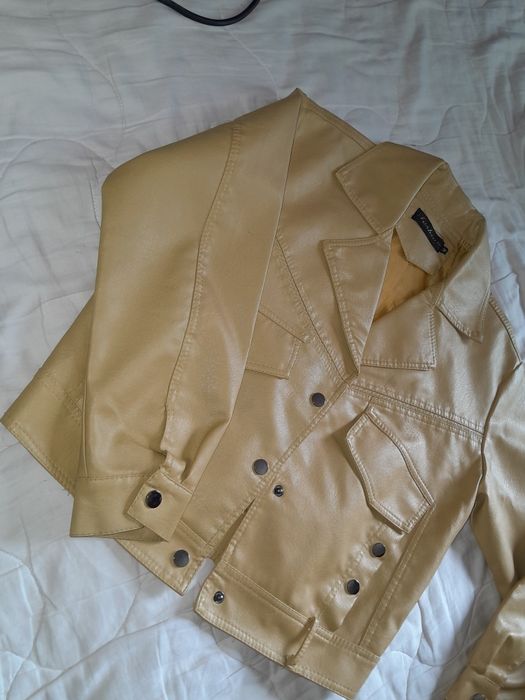 Koja kostyum  yangidek