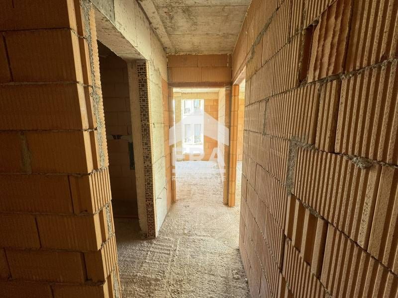 Продава се Двустаен апартамент в Варна, Виница - 61 кв.м за 1638 €/кв.м - Снимка #2