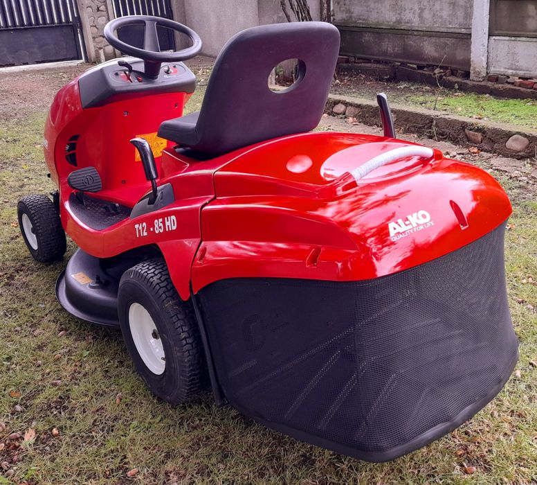 Tractoras tuns iarba Alko T12 Brigs&Stratton IC 11,5hp 85CM