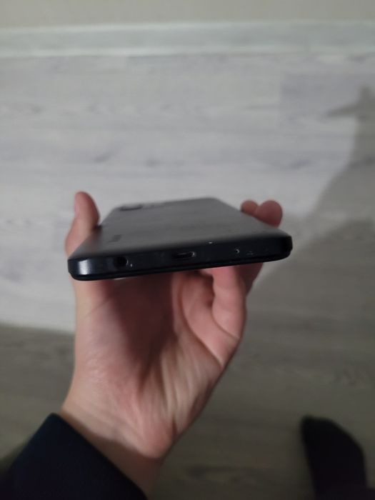 Продаю телефон Redmi A2+