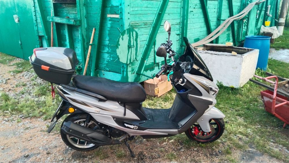 Продам мопед 150куб