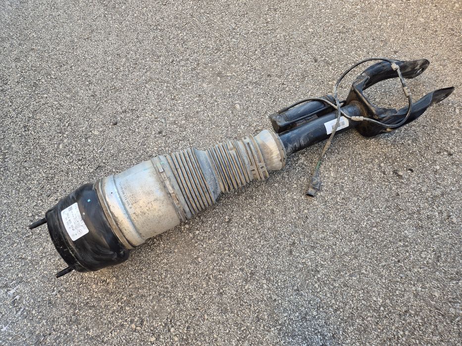 Преден ляв амортисьор Мерцедес GLE W166 ML W166 възглавница въздух