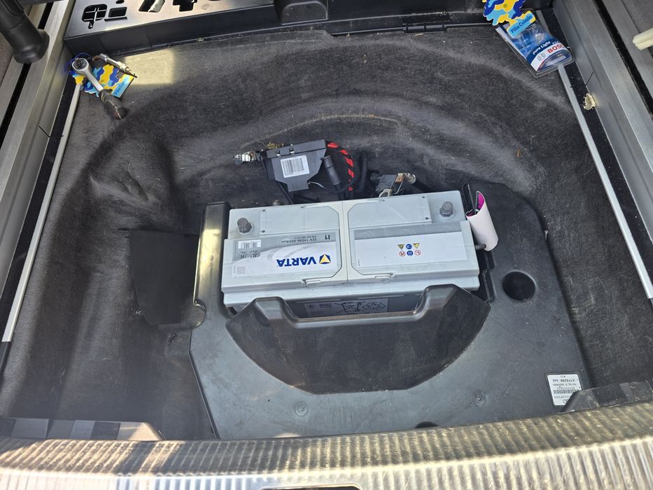 Dezmembrez audi a4 b8