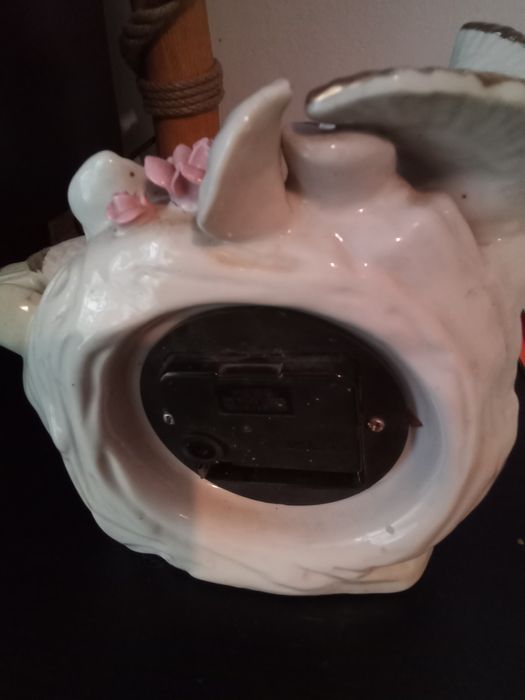 Порцеланов часовник старинен