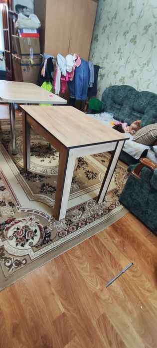 Стол компактный для кухни