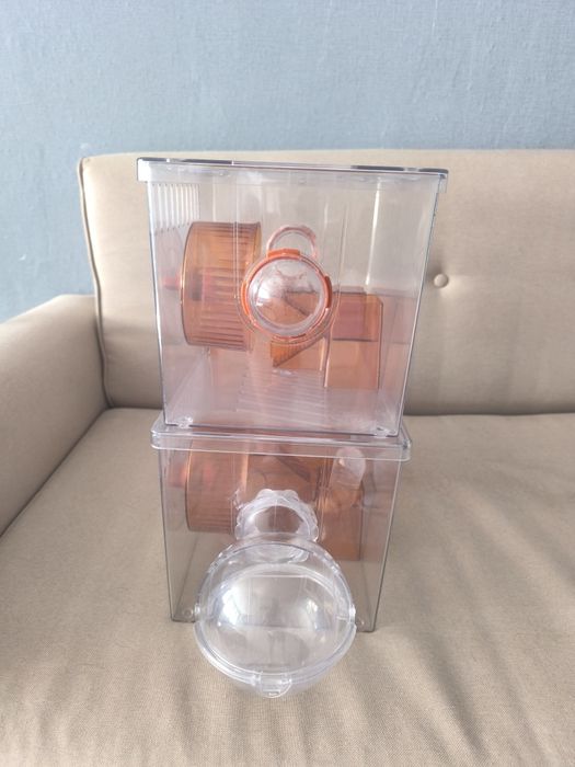 Продам клетку для хомяка.