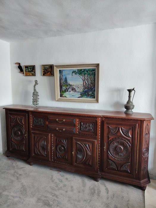 Mobilier din lemn masiv vintage, comodă, bufet , biblioteca