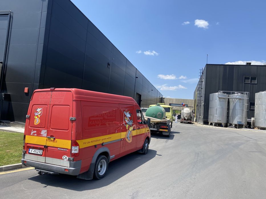 Фирма За източване и отпушване  на ями,шахти тоалетни на Канали Шумен