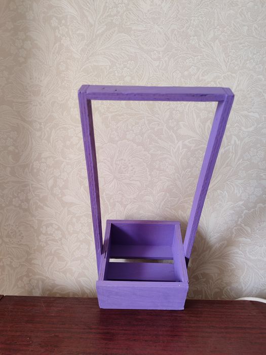 Корзинка для оформления подарка.