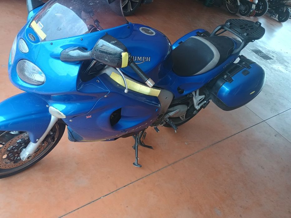 Triumph sprint 955ie 2003