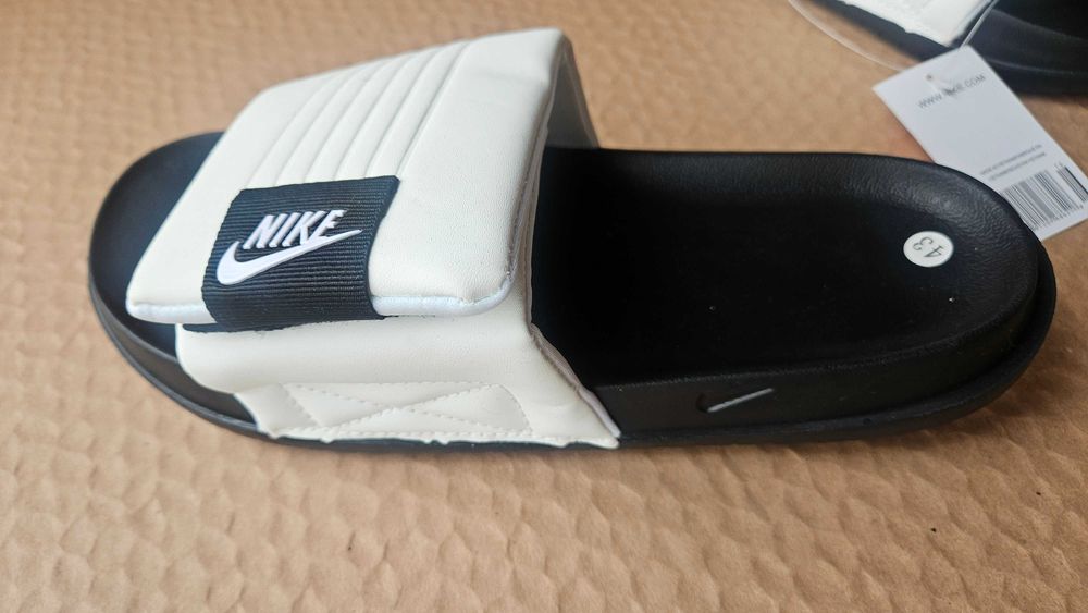 Slapi Nike Offcourt
