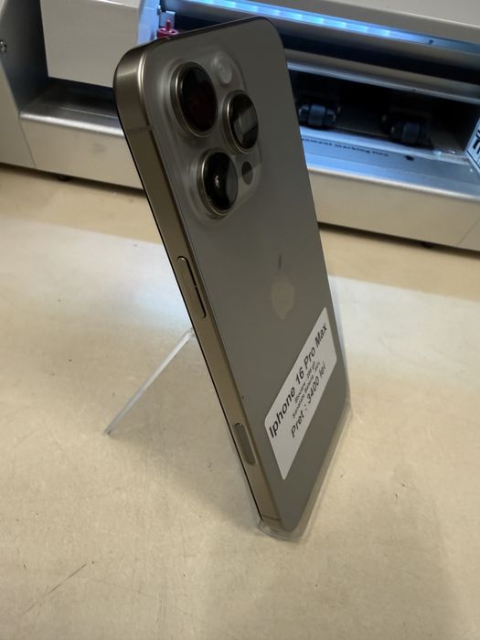 Iphone 16 pro max / 256 gb / 94 % baterie / Impecabil ca Nou