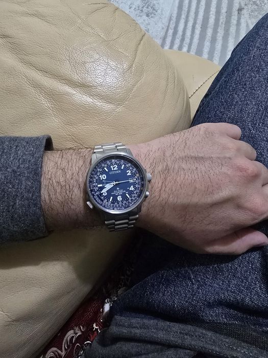 Обмен Японские часы Citizen CB0240-88L
