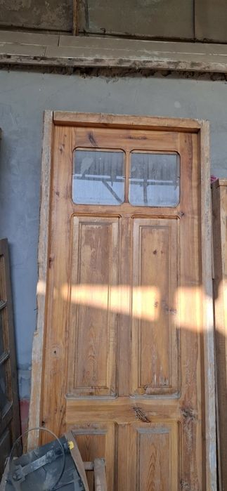 Ром эшик сотилади