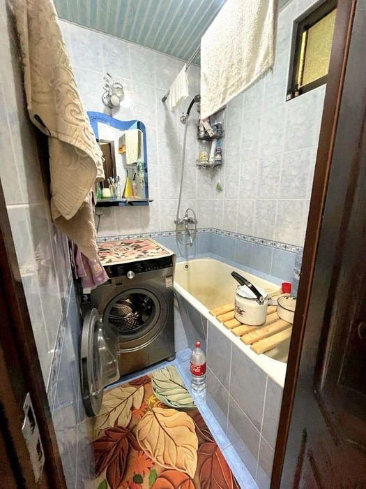 Tinchli metro 3/5/5 balkon 2/6 srochno sotiladi