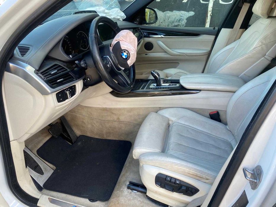 Dezmembrez bmw x5 f15 m50d n57d30C 381 cp/f15 m-pachet/capota f15/stop