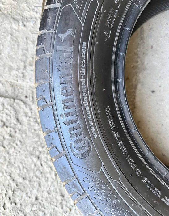 235/65 R16 C Continental ContiVanContact 200
