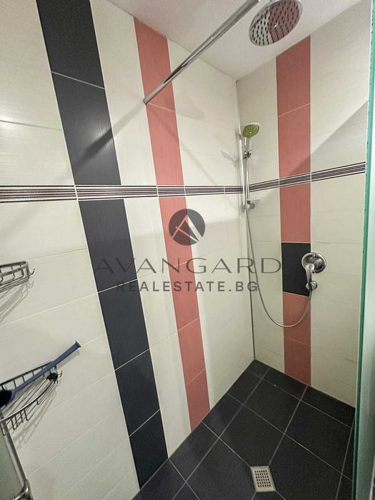 Продава се Тристаен апартамент в Пловдив, Кючук Париж - 106 кв.м за 2076 €/кв.м - Снимка #9