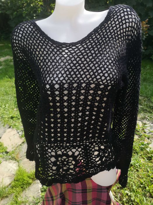 Pulovar crosetat manual