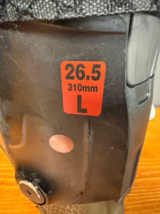 clapari head edge lyt 7 mondo 26,5-26-25,5 si 24,5 europa 41-40-39 si 38