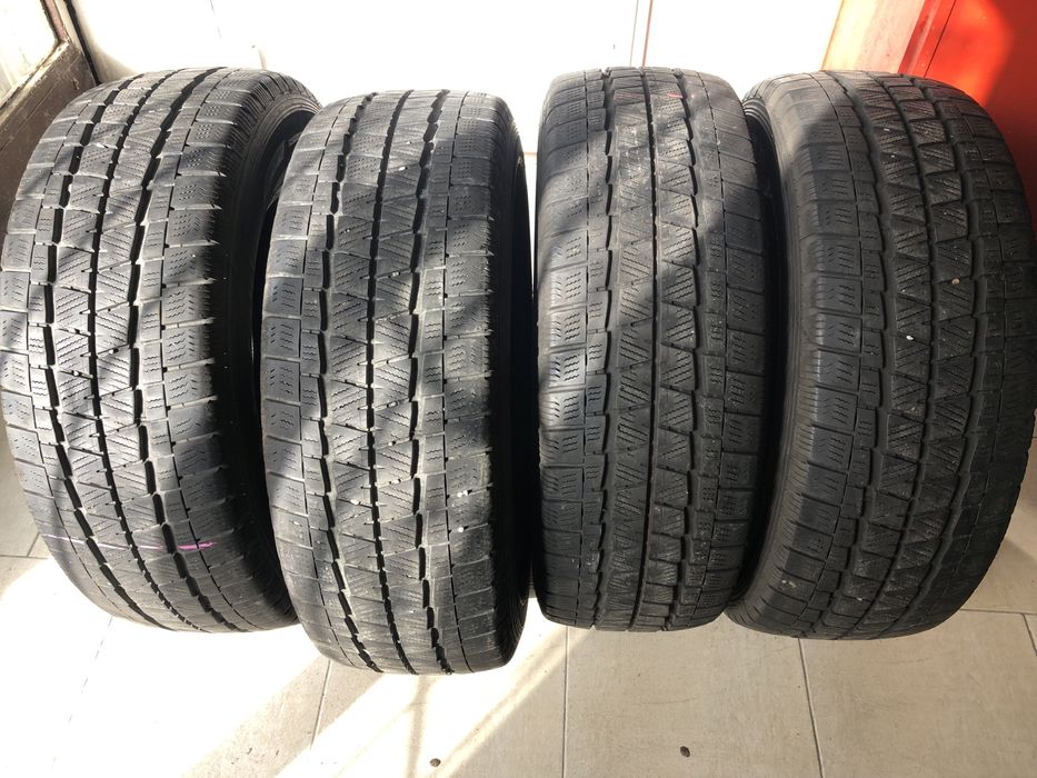 Зимни бусови гуми Falken 235/65/16 C