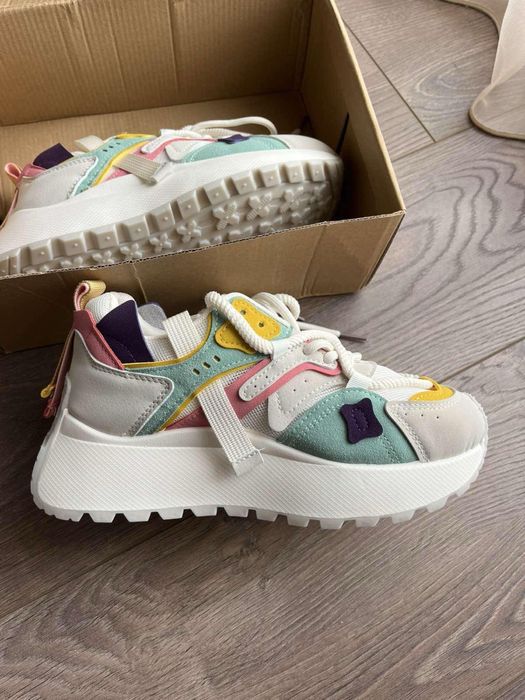 Дамски маратонки