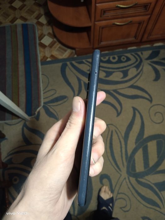 Продам Galaxy A13. Срочно.