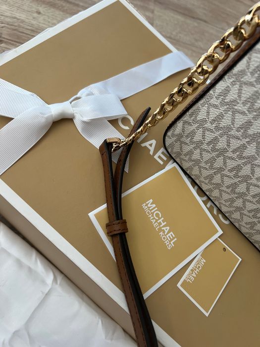 Оригинална чанта MICHAEL KORS