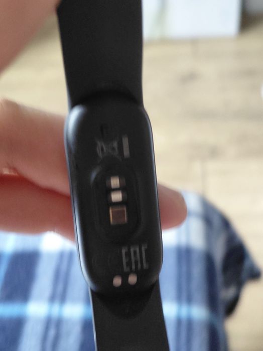 Продам часы xiaomi mi smart  band 5  рабочие.