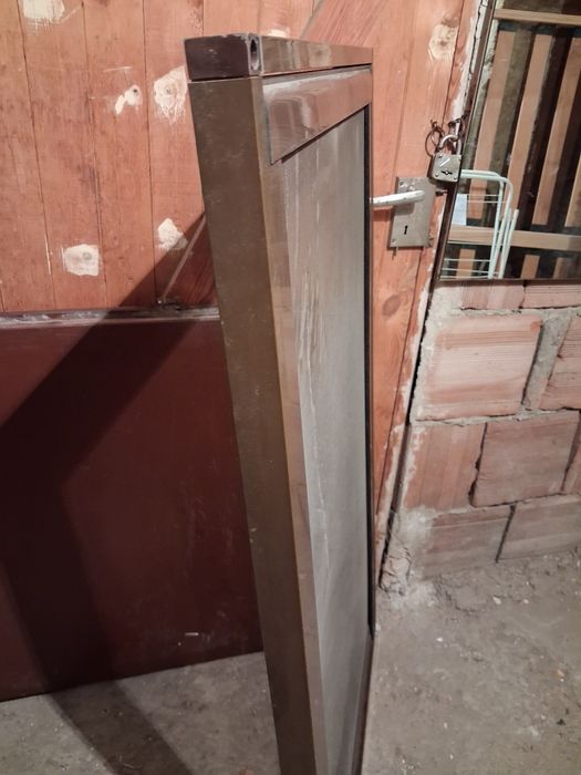 Ролетен комарник алуминиев