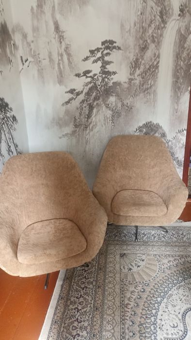 Кресла- крутящиеся- Чешские