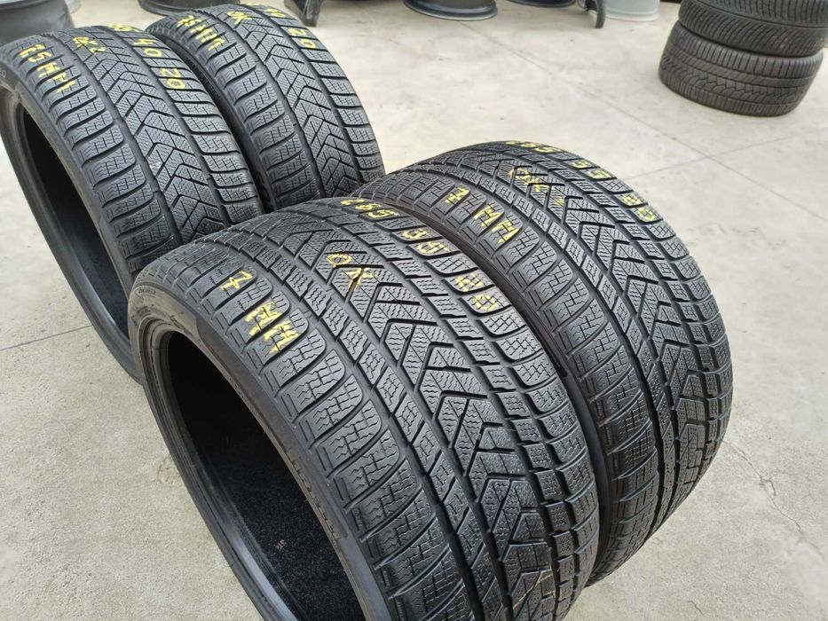 Set 4 anvelope de iarna 255 40 20 cu 285 35 20 pirelli sottozero3