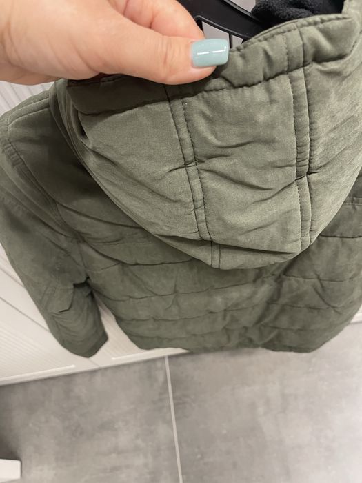 Продам куртку на мальчика