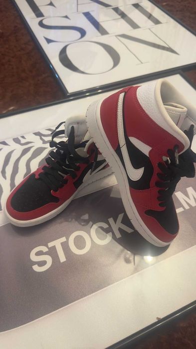 Air Jordan 1 Mid Gym Red Black