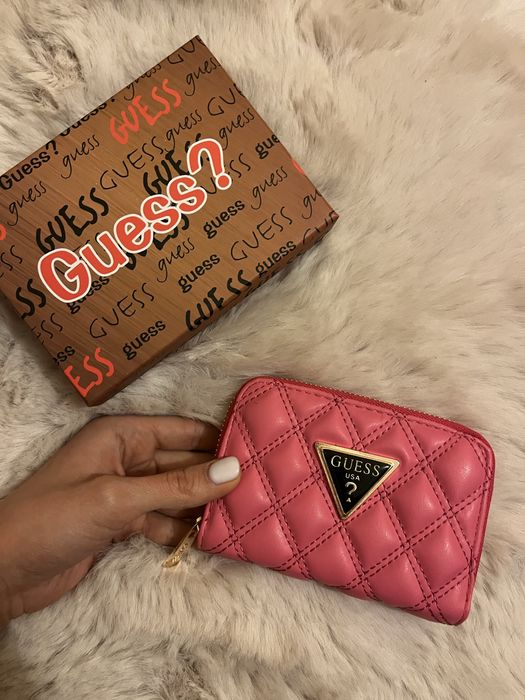 Луксозни дамски портмонета (с кутия)