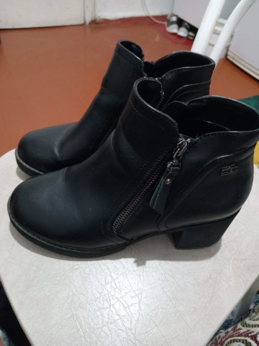 Продам состояние хорошее размер 36